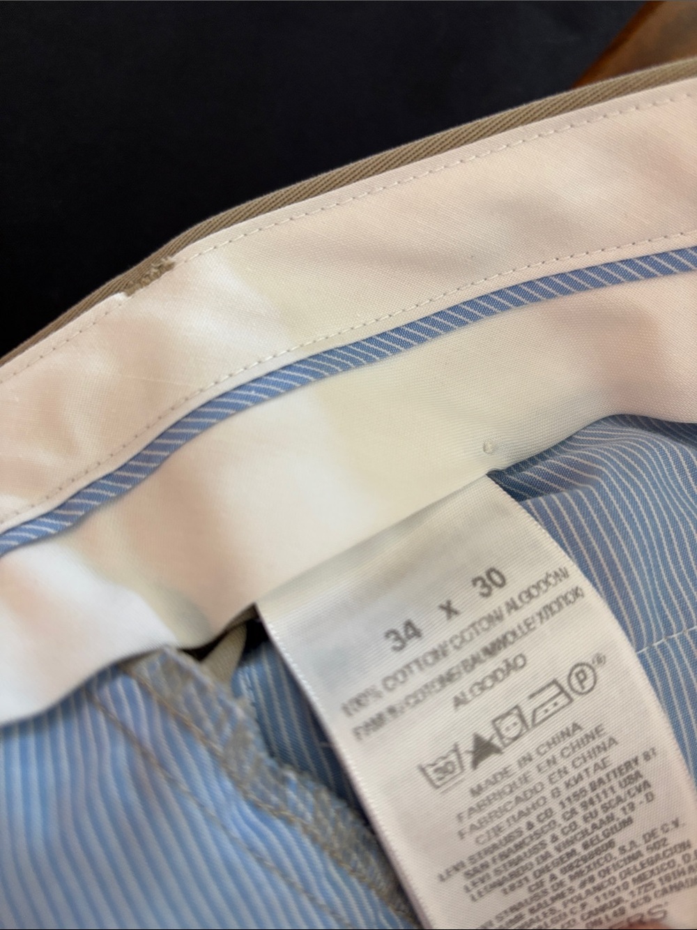 Dockers Men's Chinos in Navy and Khaki - Picture 6 of 10